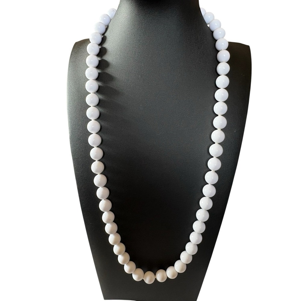 VTG White‎ Beaded Necklace Plastic Individually Knotted 28" Chunky Mid-Century - Picture 15 of 16